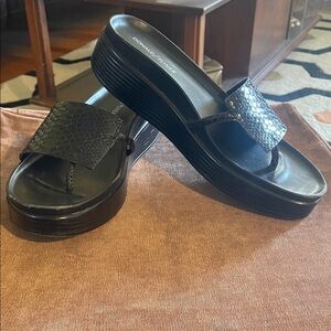 Donald J. Pliner Black Textured Platform Slide Sandals